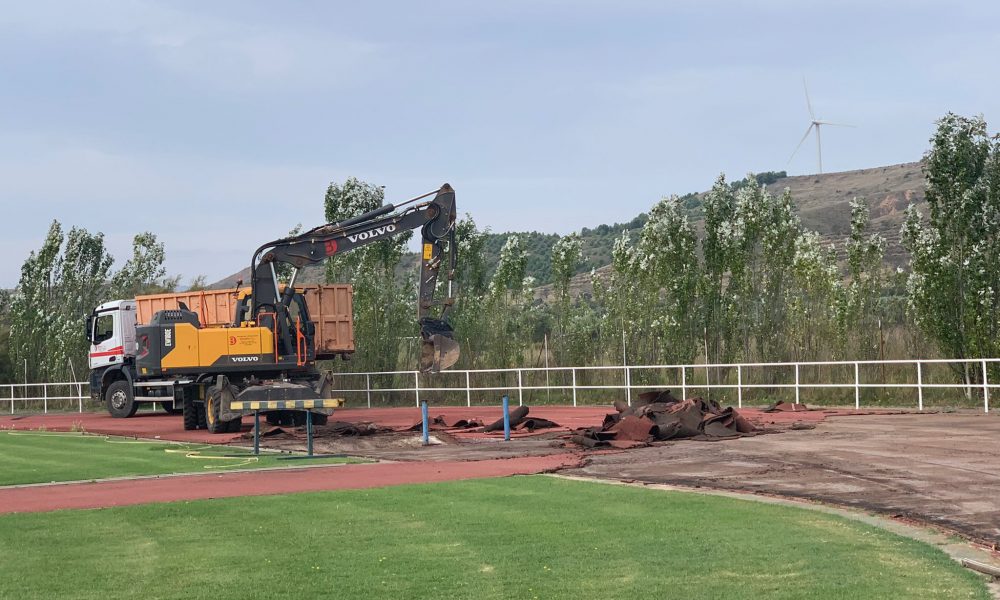 Las M Quinas Ya Act An Sobre Las Pistas De Atletismo De Calahorra