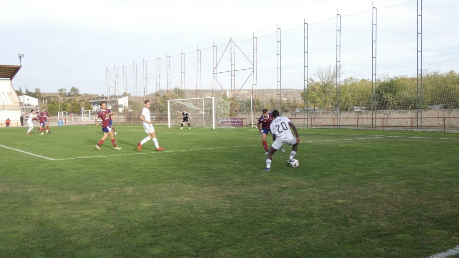 El Racing Rioja gana y el Alfaro vence a la UD Logroñés Promesas