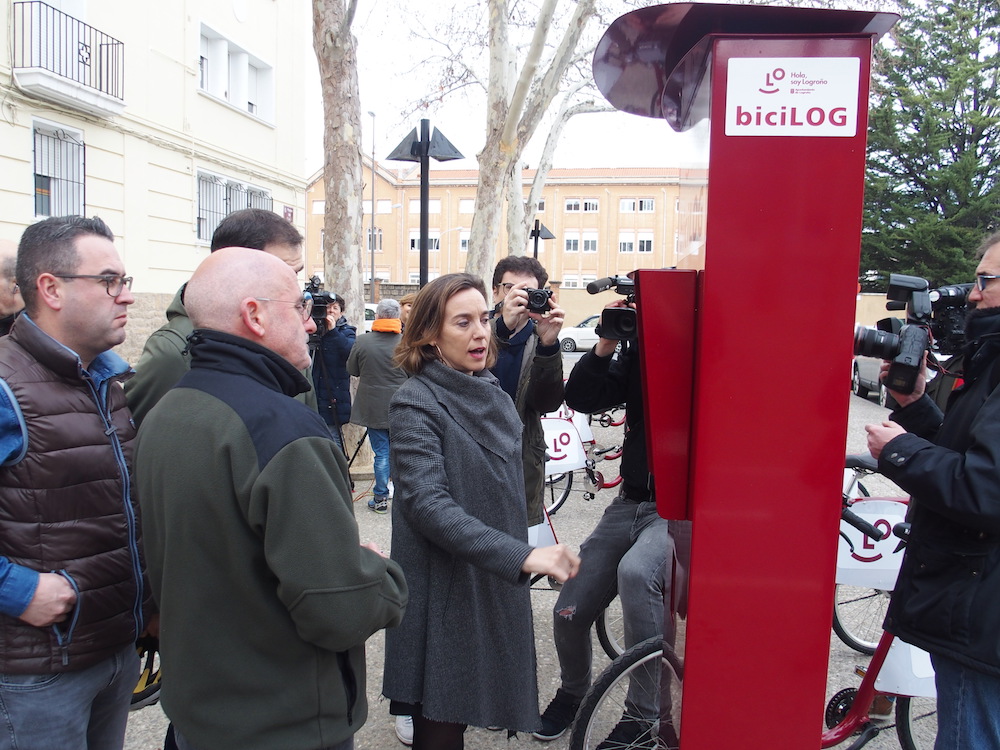 corriente Oponerse a colgante Logroño en Bici considera que el nuevo sistema de alquiler de bicicletas es  "de Segunda División" - nuevecuatrouno.com