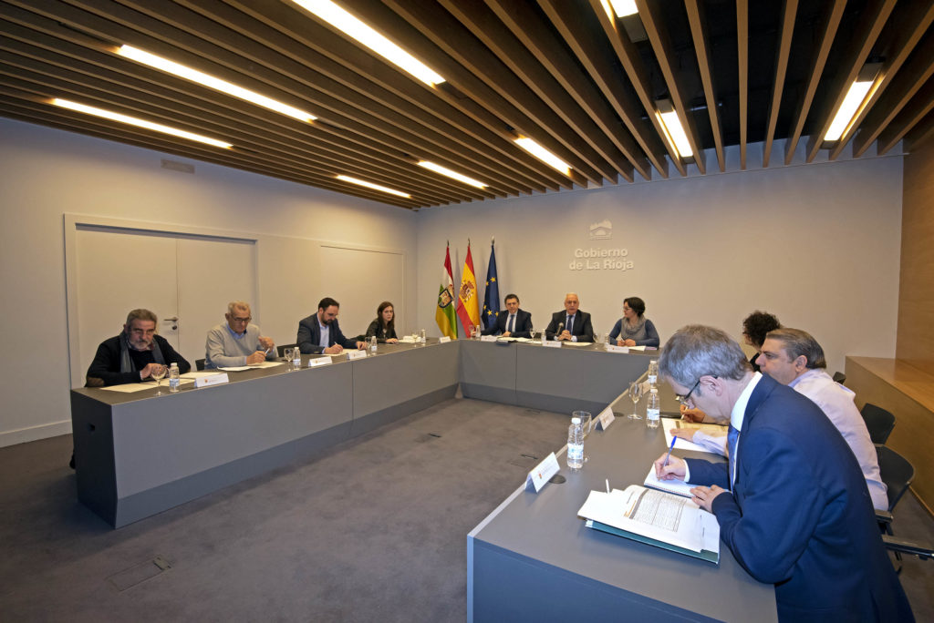 Ceniceros avanza la creación de la Agencia de la Protección de la Legalidad Urbanística de La Rioja con la colaboración de los municipios