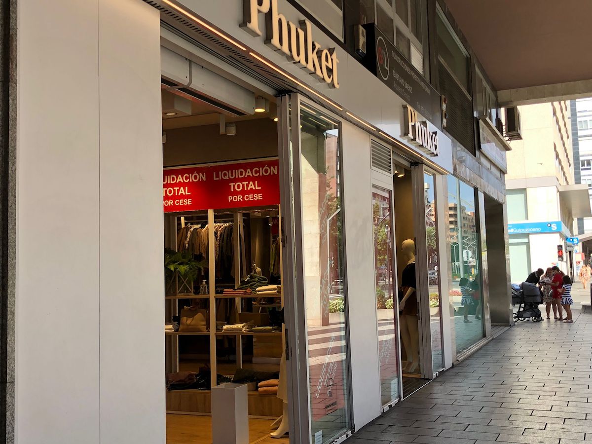 Amplificador Merecer escalada La franquicia Phuket cierra su tienda de Gran Vía en Logroño